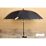 Parapluie canne noir ouvert, 130 cm de diamètre, élégant et robuste, parfait pour se protéger de la pluie avec style.