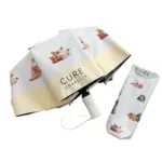 Parapluie pliant automatique motif chaton avec étui assorti, design tendance CURE UMBRELLA, idéal pour toutes les saisons.