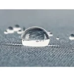 Parapluie tempête double couche, design moderne et anti-tempête, qualité hydrofuge pour une protection optimale contre la pluie.
