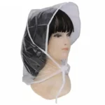 Bonnet de pluie transparent avec large rebord, protège les cheveux de l'humidité, accessoire pratique et chic de la collection.