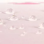 Parapluie enfant lapin, motif lapin, résistant à la pluie avec tissu imperméable, idéal pour protéger les petits sous la pluie.