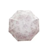 Parapluie mariage brodé élégant, motifs floraux pastel, idéal pour une touche raffinée et romantique lors d'occasions spéciales.