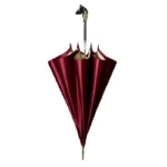 Parapluie homme luxe rouge avec poignée tête de cheval, design chic et sophistiqué, idéal pour un look élégant et raffiné.