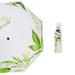 Parapluie pliant chic avec motifs feuilles vertes, inscription 'Into the Wild', design compact et élégant pour un style raffiné.