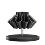 Parapluie tempête robuste noir, design élégant et pliable, parfait pour affronter les intempéries avec style et durabilité.