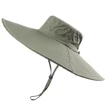 Chapeau de pluie olive pour homme à larges bords, idéal contre le soleil et la pluie, équipé d’un cordon de maintien sécurisé.