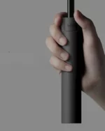 Grand parapluie noir 136 cm élégant et minimaliste, parfait pour rester au sec avec style - Disponible en plusieurs collections.