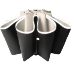 Parapluie pliant beige avec baleines doubles, design élégant, compact et résistant, parfait pour toutes les saisons.