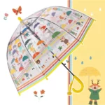 Parapluie cloche transparent pour enfants avec motifs colorés d'animaux et de pluie, ludique et pratique pour des journées pluvieuses.