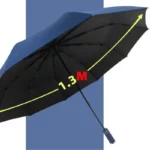 Parapluie tempête grand format 1,3 m bleu et noir, robuste pour vents forts, design élégant et pratique, idéal toute saison.