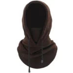 Capuche de pluie avec cache-cou intégré, protection optimale contre froid et humidité, design pratique et stylé.