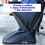 Photo de couvre-chaussures noirs imperméables avec fermeture éclair, offrant une protection efficace contre la pluie, facile à enfiler.