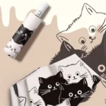 Parapluie beige à motifs de chats noirs et blancs, manuel ou automatique, accessoire élégant et pratique contre la pluie.
