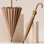 Parapluie marron uni couleur café, élégant et pratique, idéal pour toutes saisons, présenté sur un fond neutre.