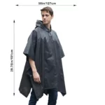 Poncho de pluie homme noir, taille unique, léger et durable, parfait pour les activités en extérieur sous la pluie.