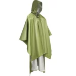 Poncho homme vert imperméable avec capuche, style militaire, idéal pour camping et protection contre la pluie. Léger et confortable.