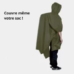 Poncho de pluie homme vert kaki, ajustable, imperméable avec capuche, design pratique pour protéger le corps et le sac.