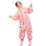 Poncho enfant imperméable 3D avec motifs d'animaux, idéal pour jouer sous la pluie. Confort, style et protection assurés !