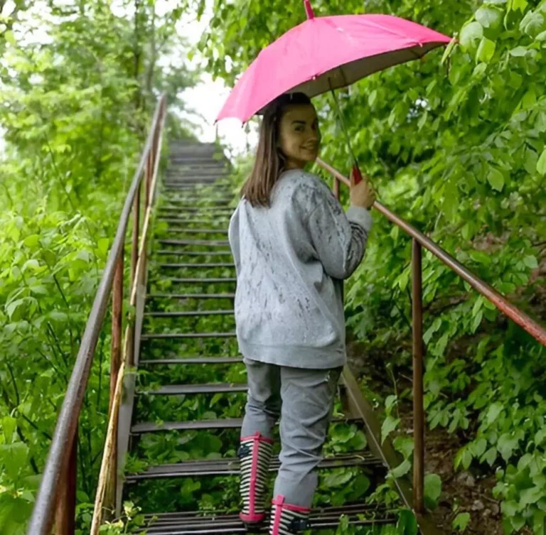 L'Asie, sous la pluie avec un parapluie, je m'en souviens encore !