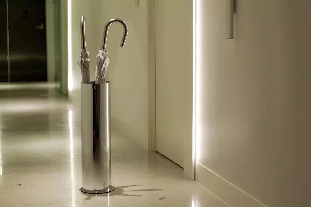 Comment bien choisir son porte-parapluie chez parapluieo.com ?
