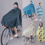 Poncho vélo femme avec visière amovible, design coloré et imperméable, idéal pour cyclistes, protection élégante contre la pluie.