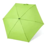 Parapluie vert vif ouvert, design élégant et minimaliste, parfait pour rester au sec avec style, [Collection].