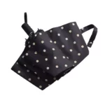 Parapluie automatique noir, motif à pois, très sympa.