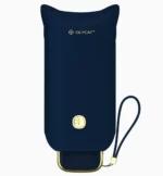 Étui bleu marine avec finitions dorées, protection élégante pour parapluie anti-UV.