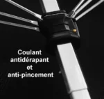 Système coulissant noir et argent anti-pincement du parapluie de poche.