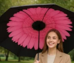 Parapluie inversé motif fleur rose XXL, design éclatant, poignée en C ergonomique, superbe qualité.