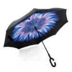Parapluie inversé motif fleur bleue avec gouttelettes, poignée en C. Double toile anti-UV.