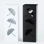 2 beaux parapluie de section rectanguaire et de couleurs noire et blanche.