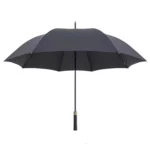 Vue de dessus du parapluie noir, toile imperméable anti-vent à huit baleines, protection complète sous la pluie.