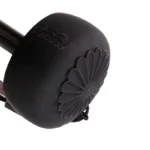 Poignée noire au design floral gravé. Parapluie de luxe raffiné, confortable et durable, parfait pour allier élégance et résistance au vent.