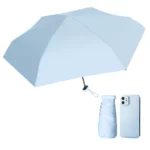 Parapluie bleu pastel compact avec étui assorti. Mini modèle léger et pratique. Couleur bleu clair douce, idéale pour un look moderne.