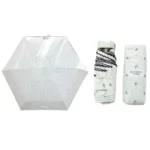 Parapluie vert clair à motifs fins, format mini et housse assortie. Modèle léger, idéal pour les sorties quotidiennes.