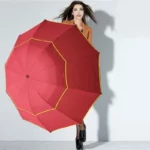 C'est un magnifique parapluie manuel pliant rouge haut de gamme, un best-seller !